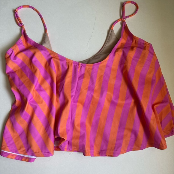 Kortni Jeane Swim Top - Picture 2 of 5